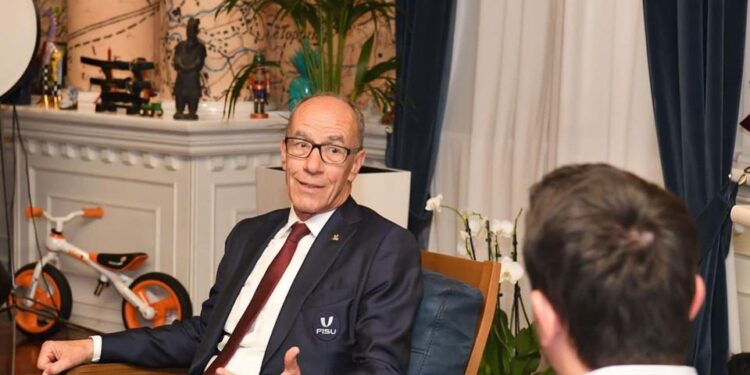 Një Tiranë rinore, me një administratë të freskët dhe me ide, është shtysa kryesore e një Federate që punon për këtë rini.