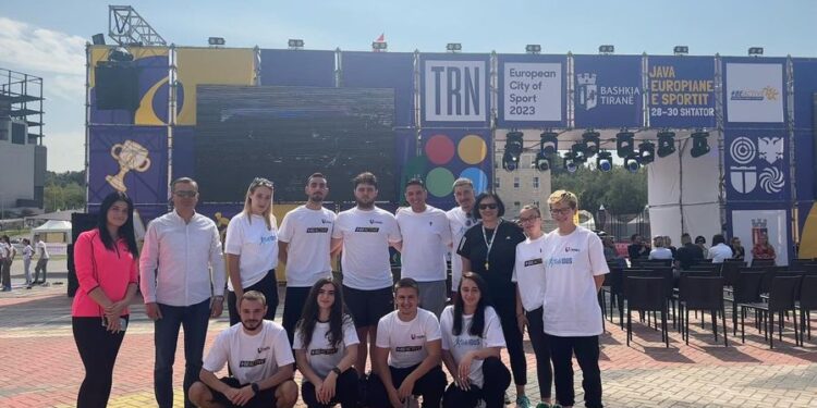 Në kuadër të aktiviteteve të “Javës Evropiane të Sportit” 🇪🇺🇦🇱 që po mbahet këto ditë në qytetin e Tiranës, FSHSU në bashkëpunim me Bashkinë Tiranë ka qënë pjesëmarrës në këto aktivitete.