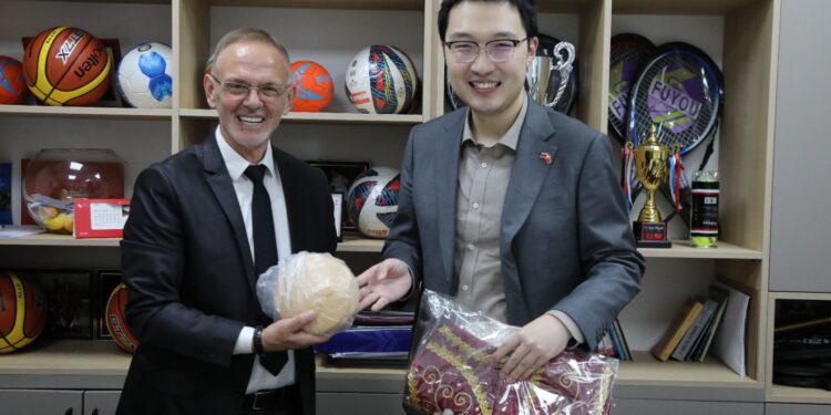 Rikthehet Kampionati Universitar i Ping Pongut