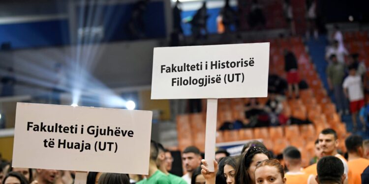 Pesë Javë Emocione dhe Pasion: Universitetet Shqiptare Bashkohen në Turneun Universitar!